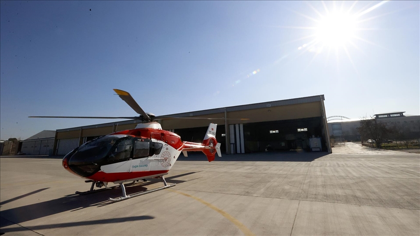 Malatya'da konuşlu ambulans helikopter 6 ildeki hastaların imdadına yetişiyor