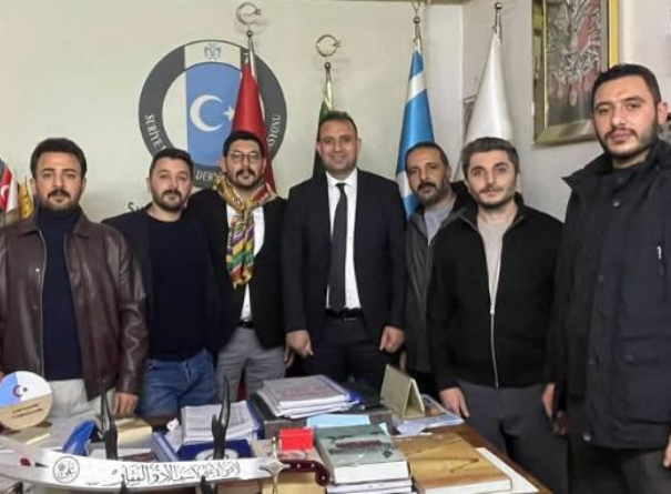 Suriye Türkmen Dernekleri Federasyonu’nda Bayrak Değişimi