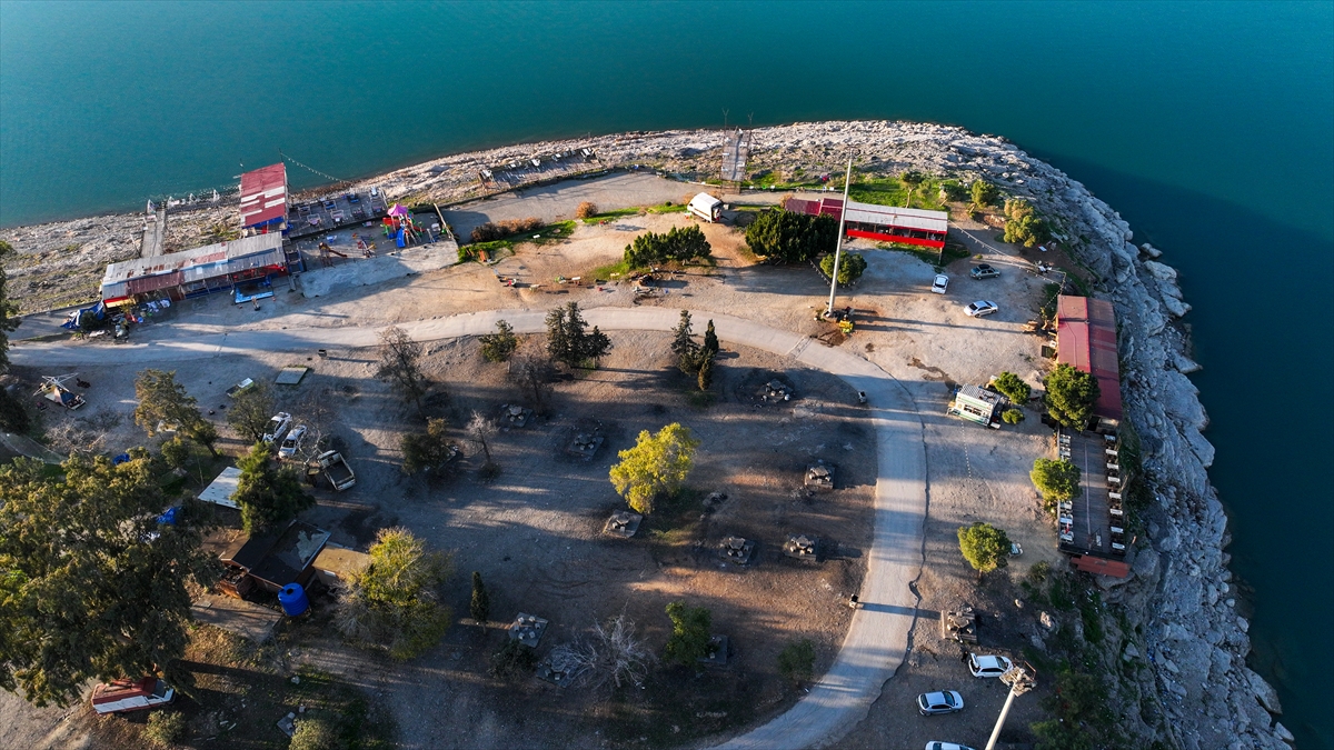 Adana'da Seyhan Baraj Gölü kıyısındaki kaçak yapılar yıkılacak