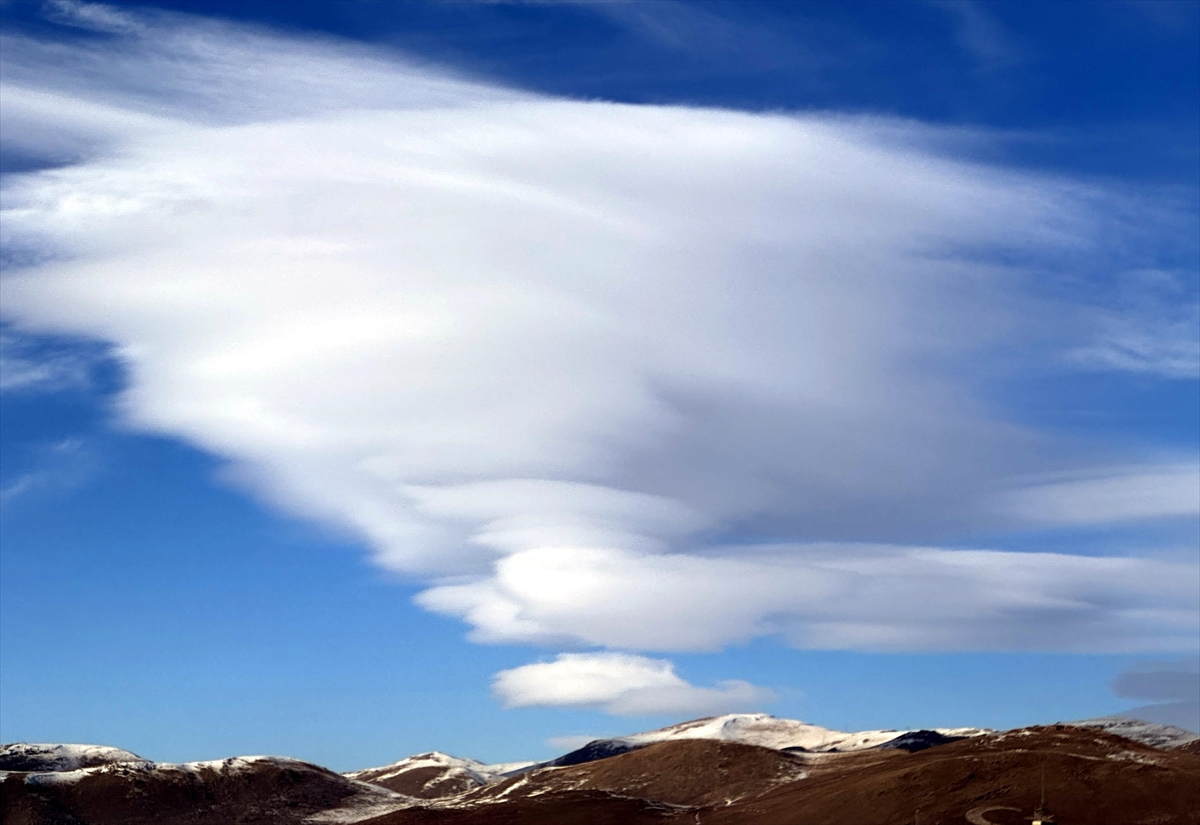 Ardahan'da mercek bulutları görüldü