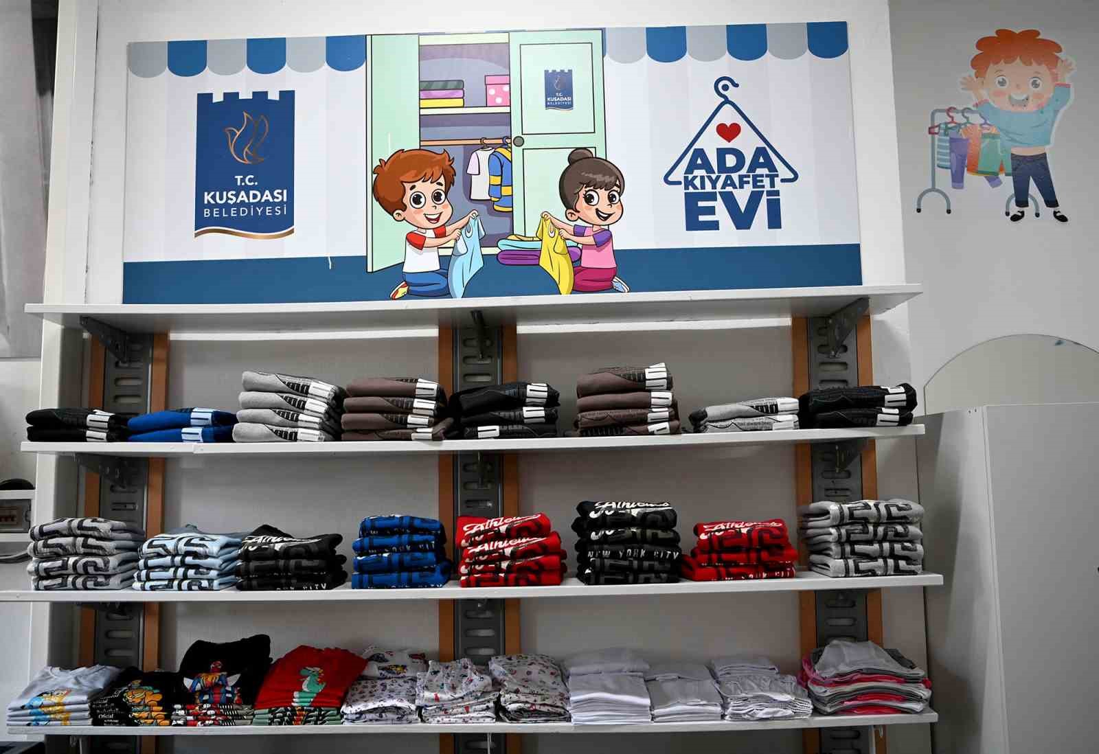 Ada Kıyafet Evi 272 çocuğun yüzünü güldürdü
