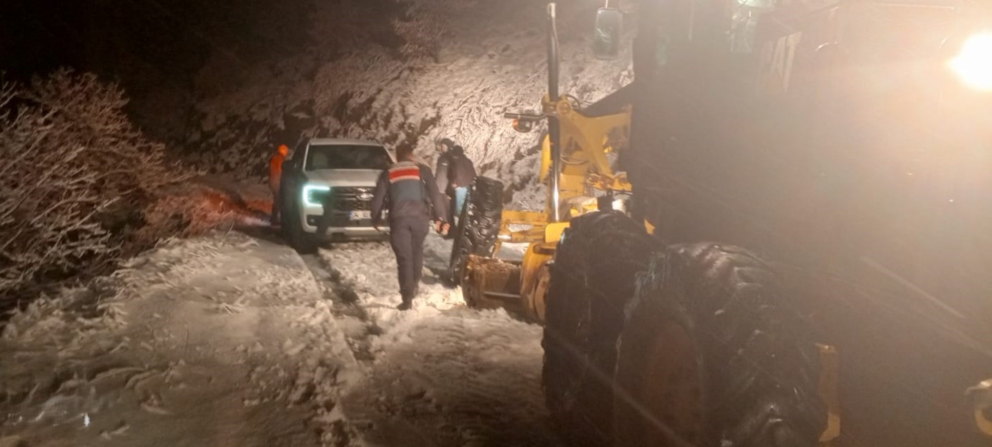 Başkan Çerçioğlu: "Karla mücadele çalışmalarımız aralıksız devam ediyor"
