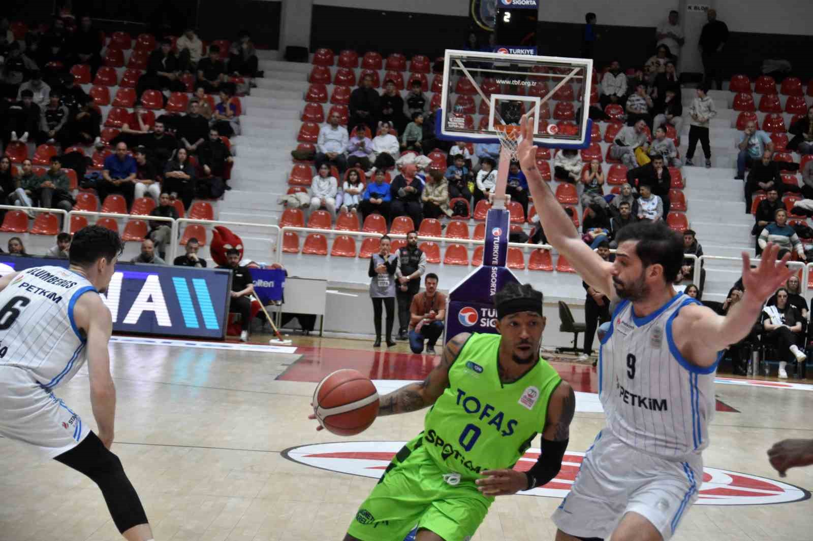 Basketbol Süper Ligi: Aliağa Petkimspor: 76 - TOFAŞ: 82
