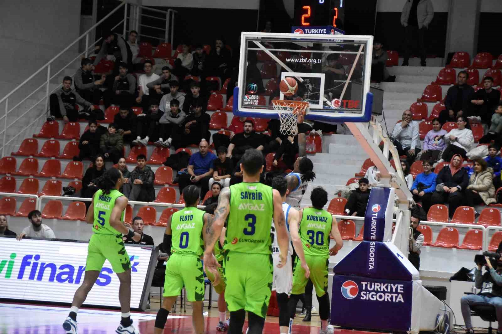 Basketbol Süper Ligi: Aliağa Petkimspor: 76 - TOFAŞ: 82

