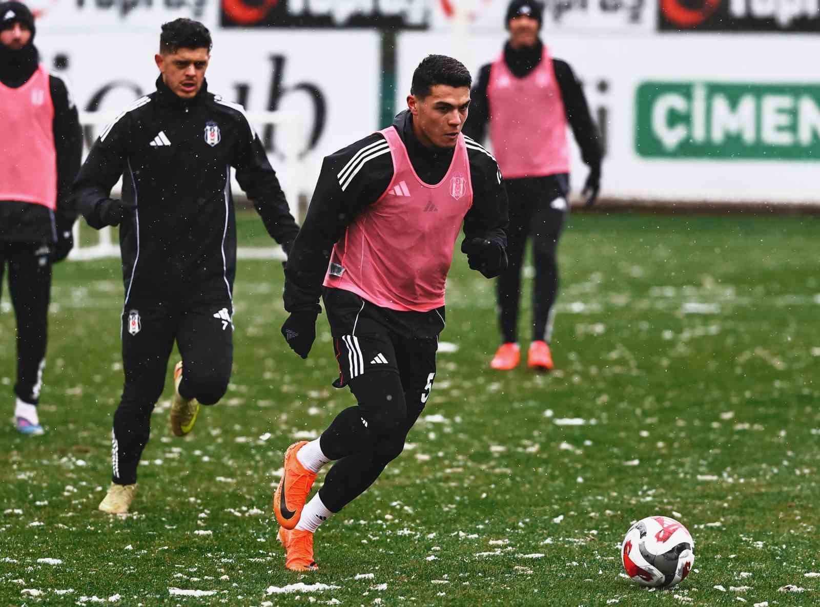 Beşiktaş’ta Ankara Keçiörengücü maçı hazırlıkları başladı
