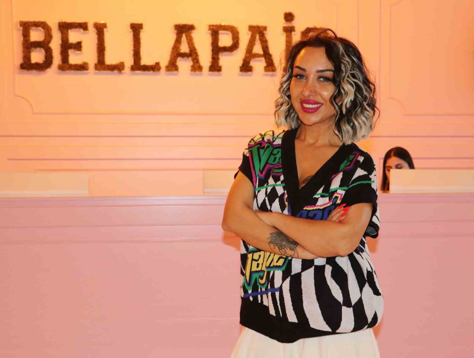 Binlerce kişiyi dolandırdığı iddia edilmişti: Güney Afrika’da güzellik merkezi açmış
Binlerce kişiyi dolandırdığı iddia edilmişti: Güney Afrika’da güzellik merkezi açmış