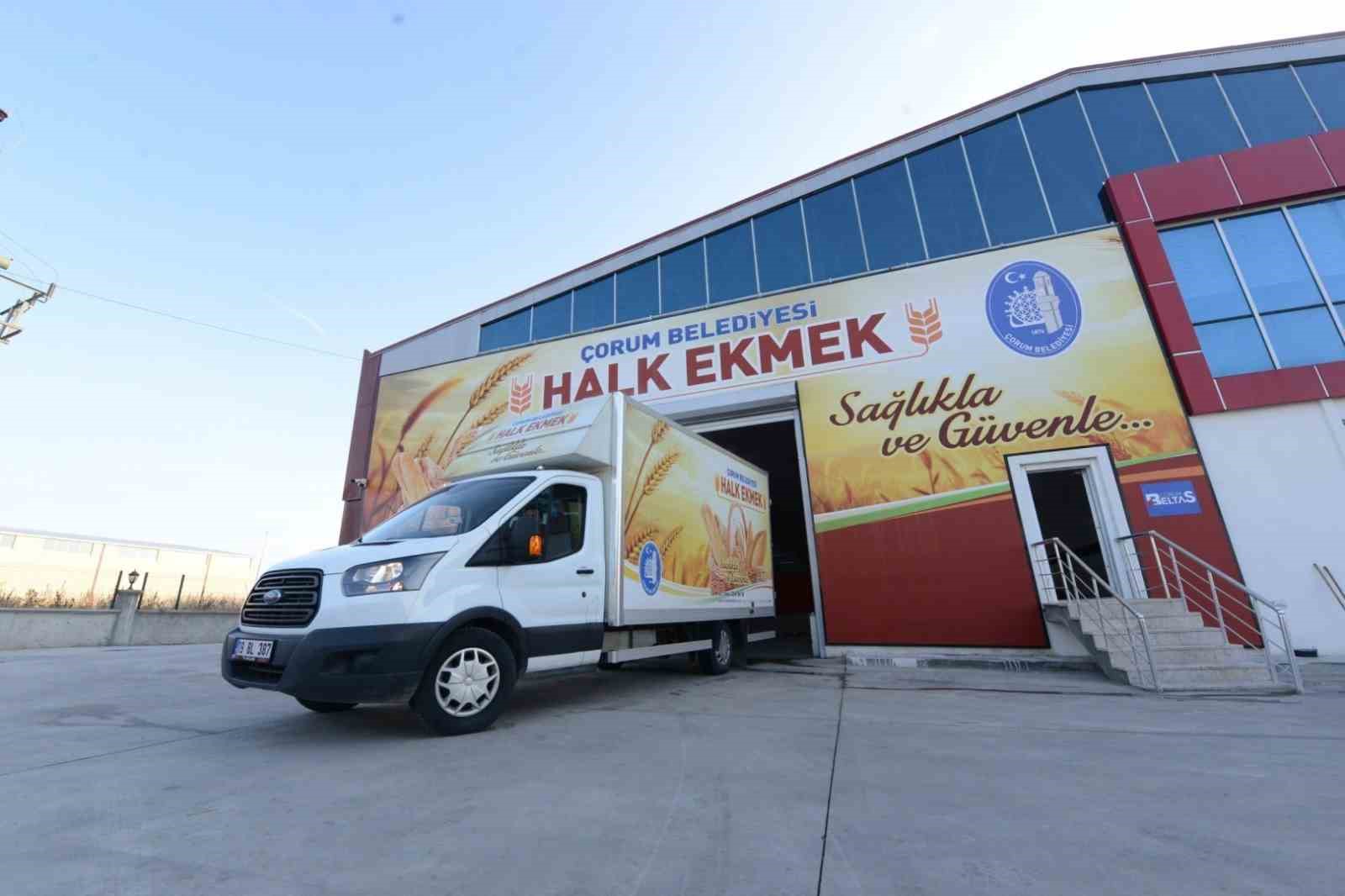 Çorum Belediyesi Halk Ekmek, 2025’te 13,3 milyon ekmekle sofralara ulaştı
Çorum Belediyesi Halk Ekmek, 2025’te 13,3 milyon ekmekle sofralara ulaştı