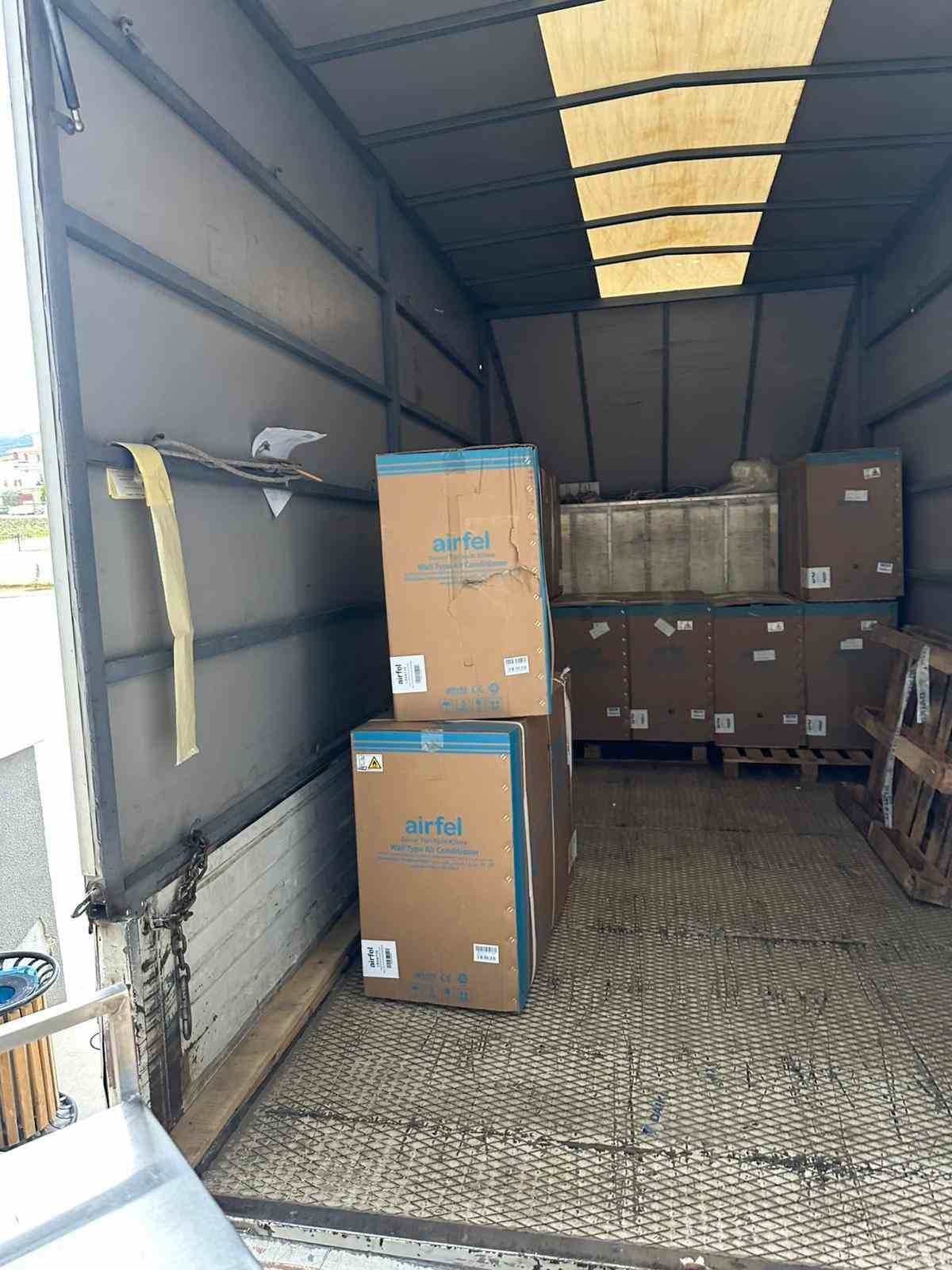 Dayanışmayla okula 26 adet klima kazandırıldı
