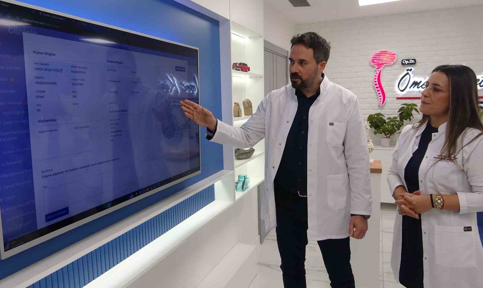 Doktor çift, hayat kurtaran teknoloji geliştirdi: Yapay zekalı takip sistemiyle anında müdahale imkanı
