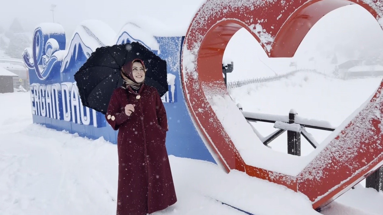 Ergan Dağı’nda kar kartpostallık manzara oluşturdu
