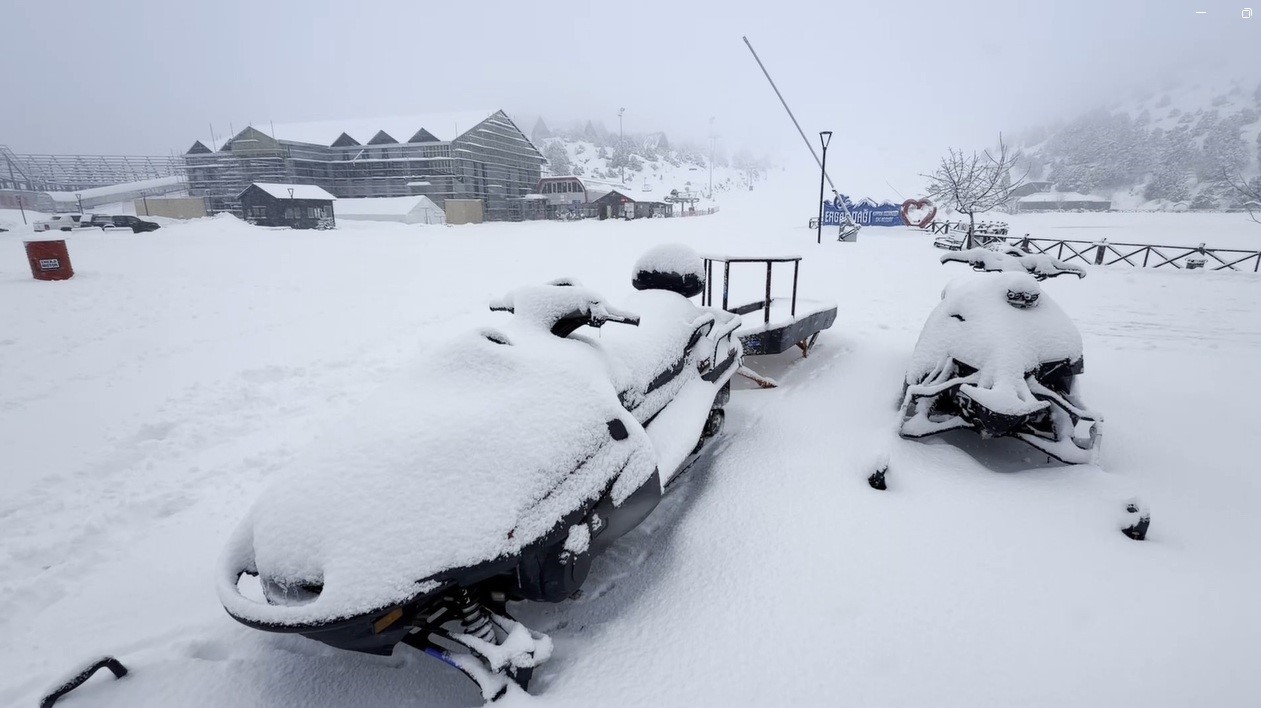 Ergan Dağı’nda kar kartpostallık manzara oluşturdu
