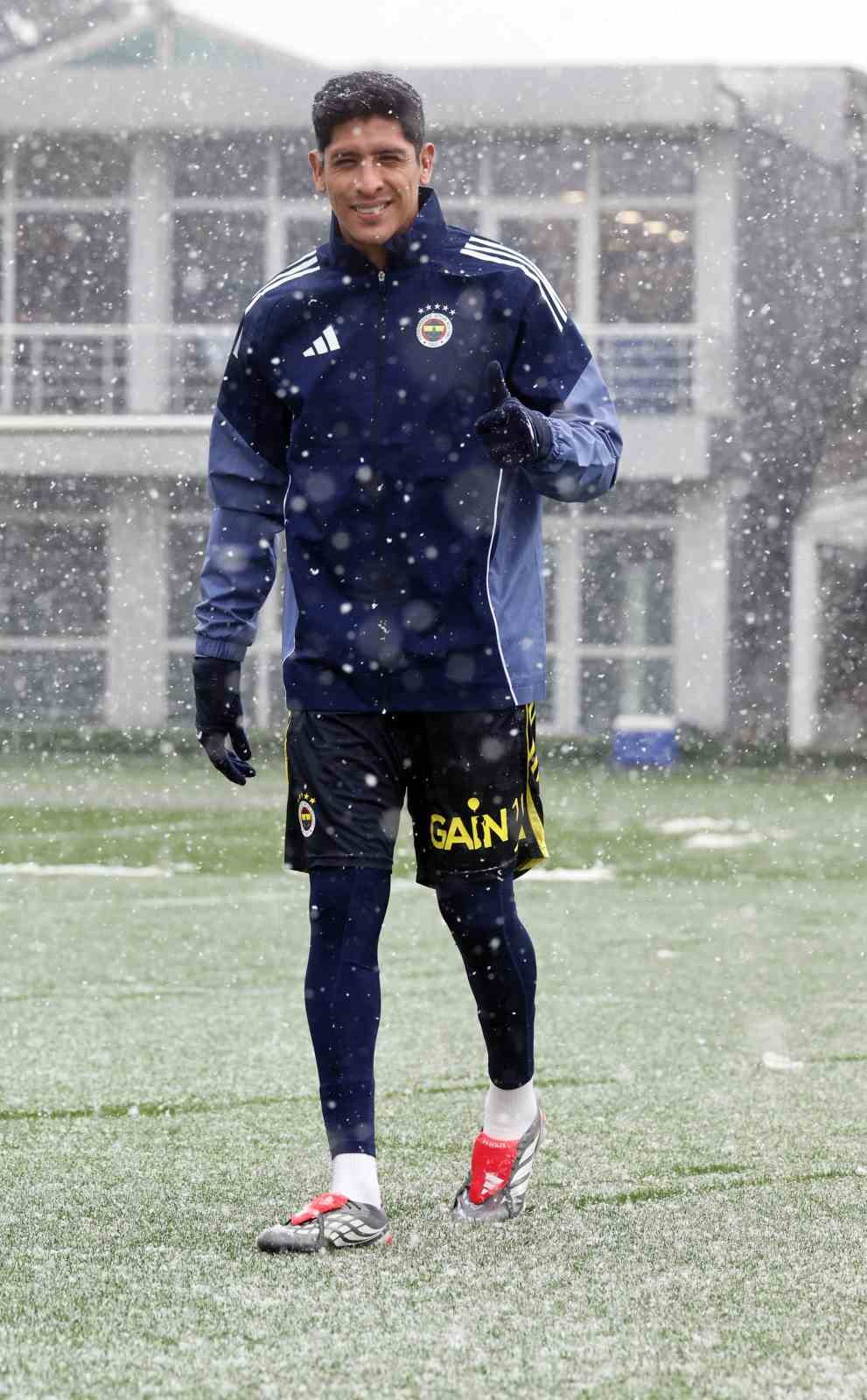 Fenerbahçe’de Beyoğlu Yeni Çarşı maçının hazırlıkları başladı
