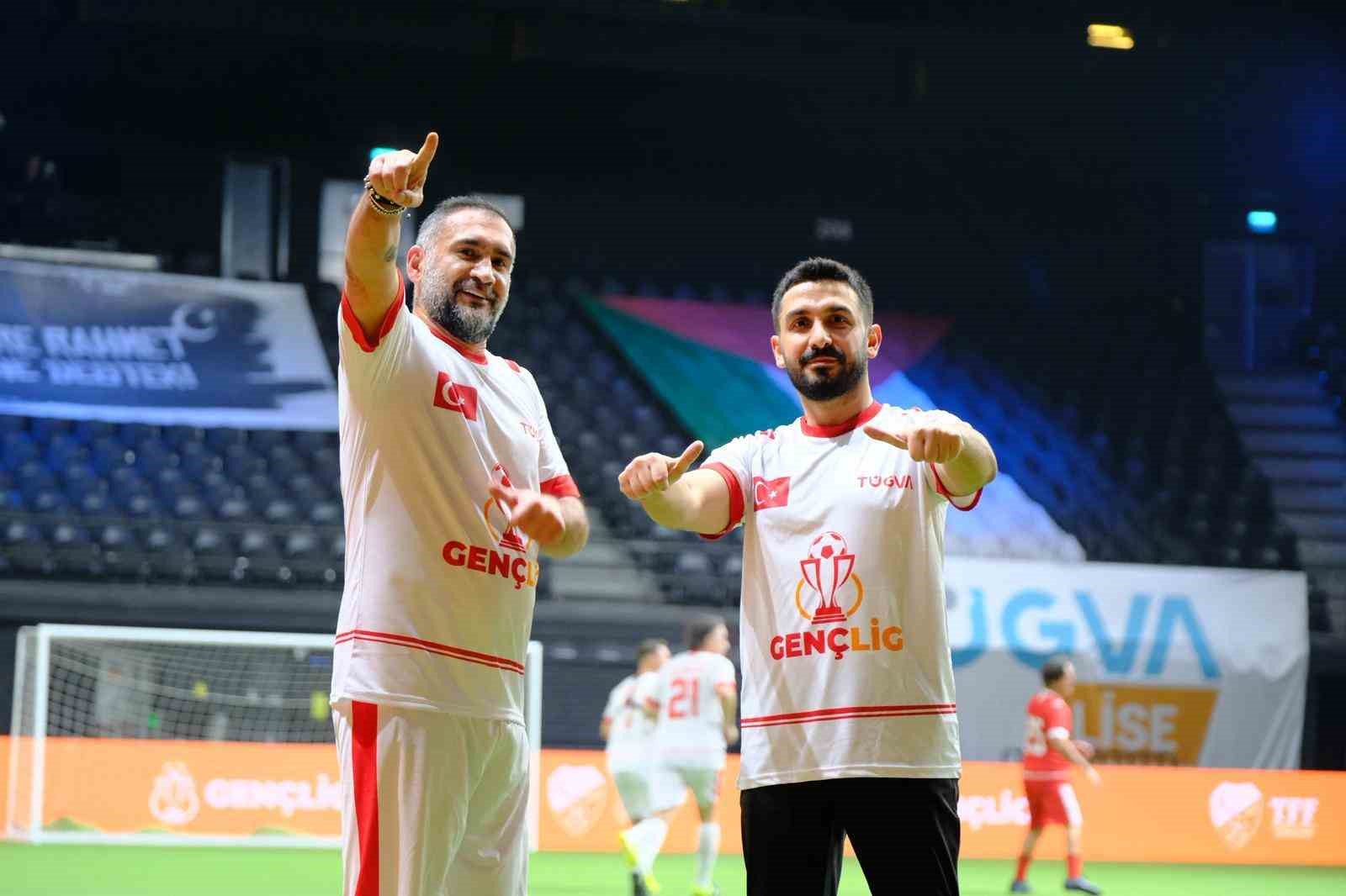 GençLig 2026 lansmanında ünlü isimlerin katılımıyla gösteri maçı düzenlendi
