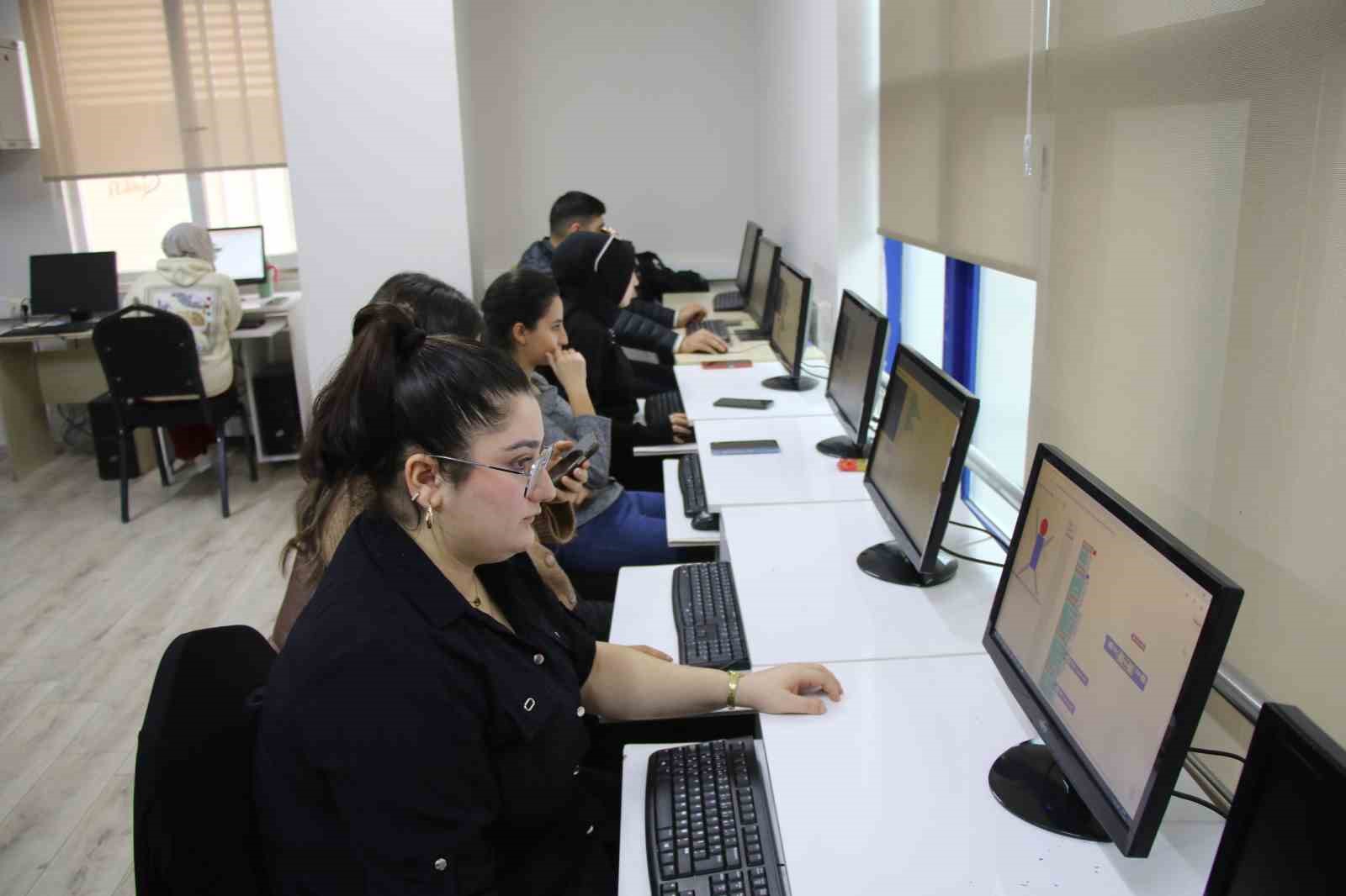 Haliliye Belediyesi’nden teknoloji odaklı eğitim
