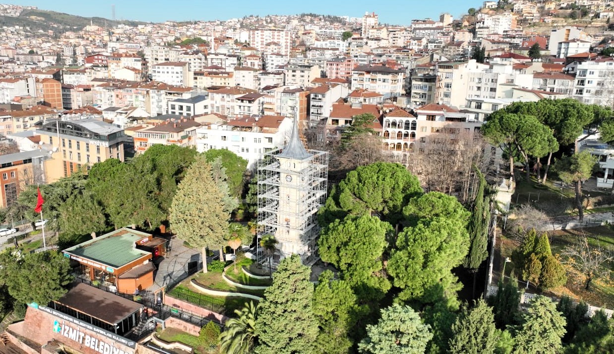 İzmit Saat Kulesi’nde restorasyon çalışmaları sona yaklaştı
