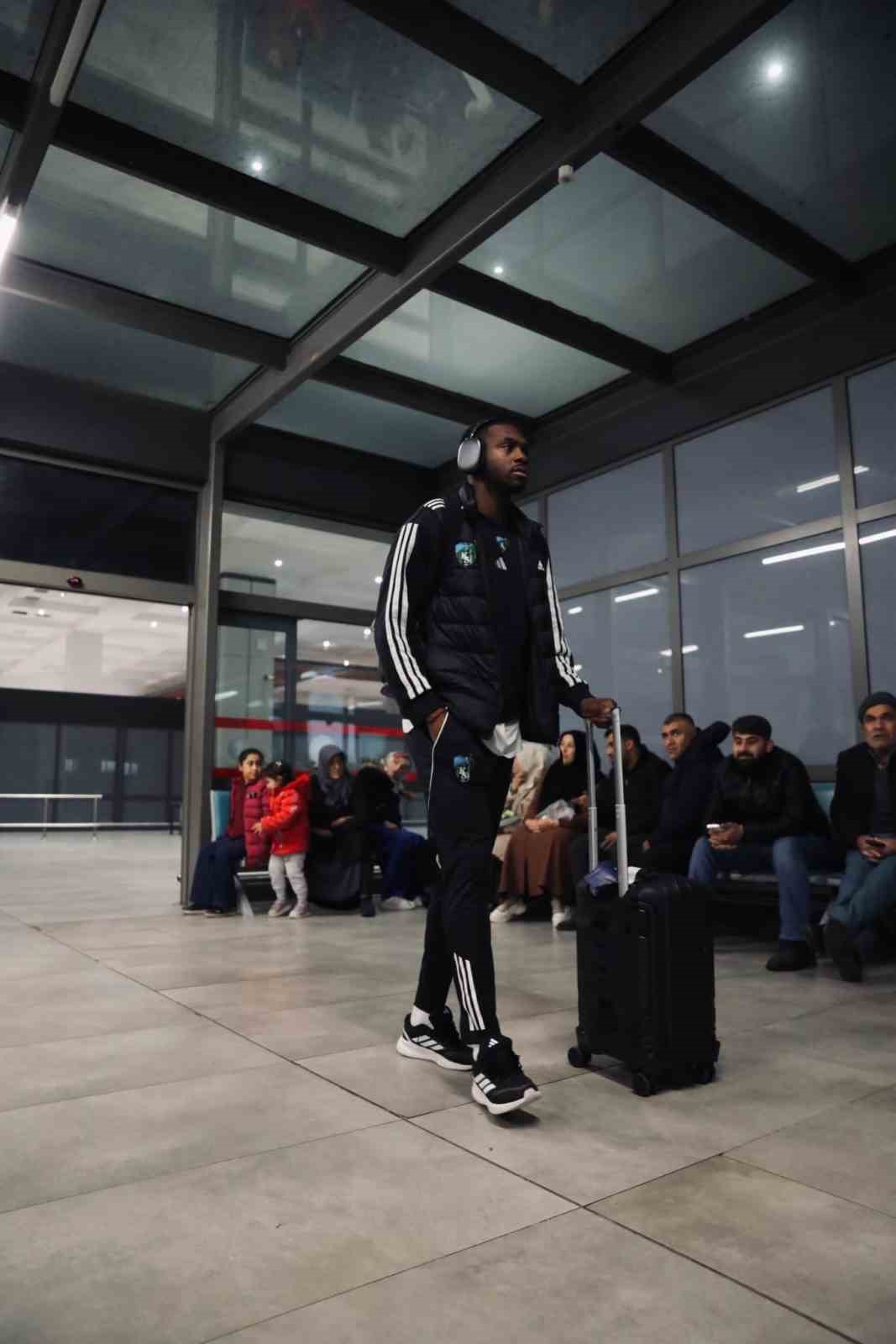 Kocaelispor, Antalya kampını tamamladı
