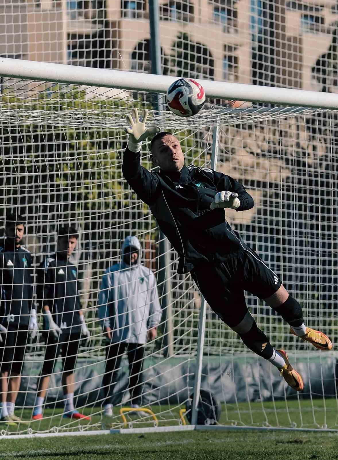 Kocaelispor, Antalya kampını tamamladı
