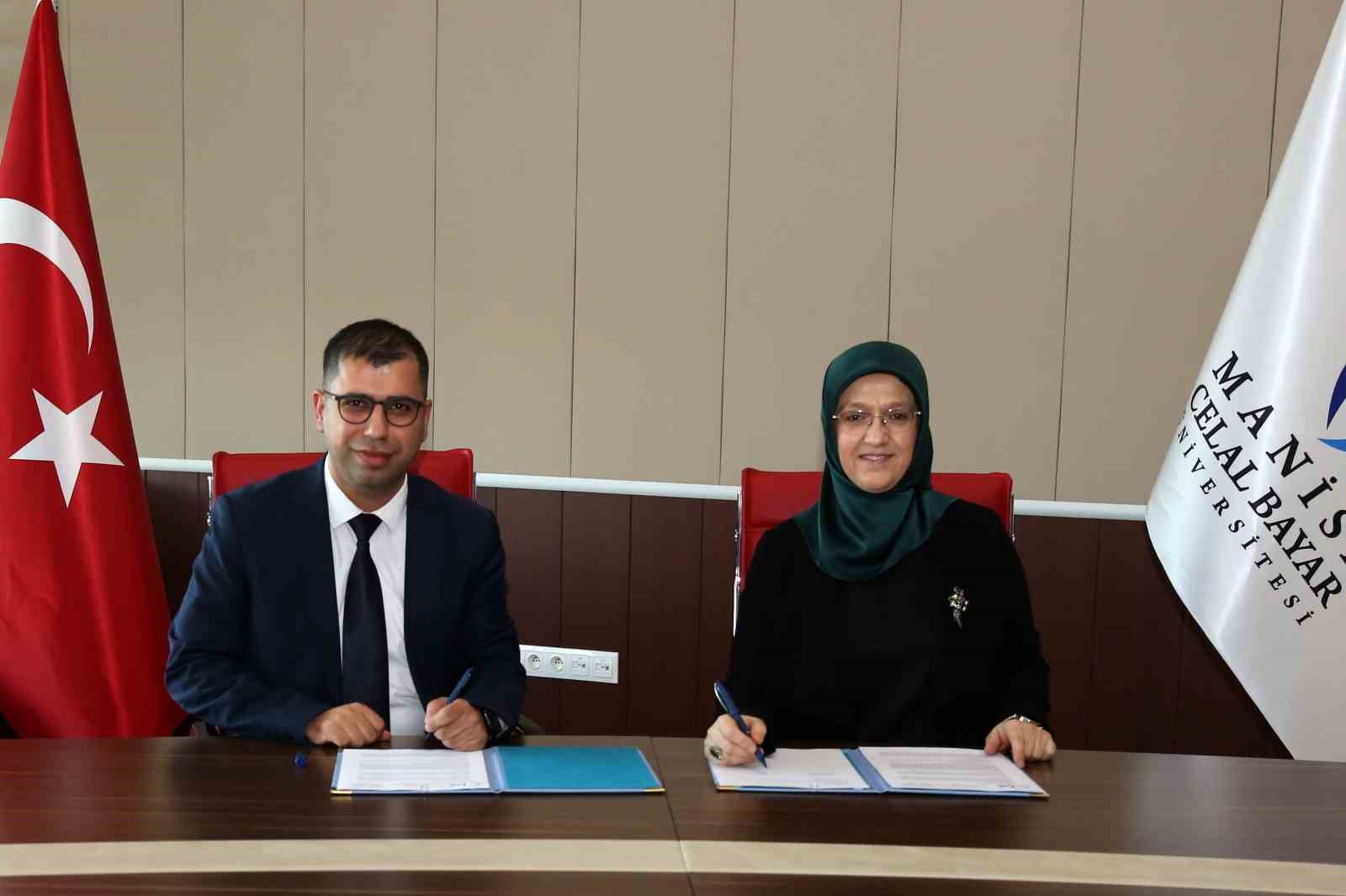 MCBÜ’de yoklama dijitale taşındı
