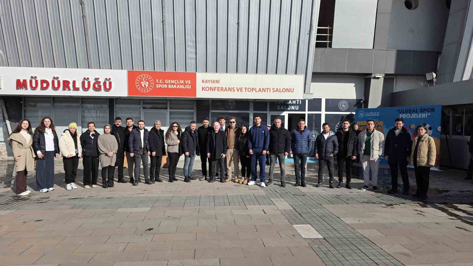 Muaythai Hakem Kursu Kayseri’de yapıldı
