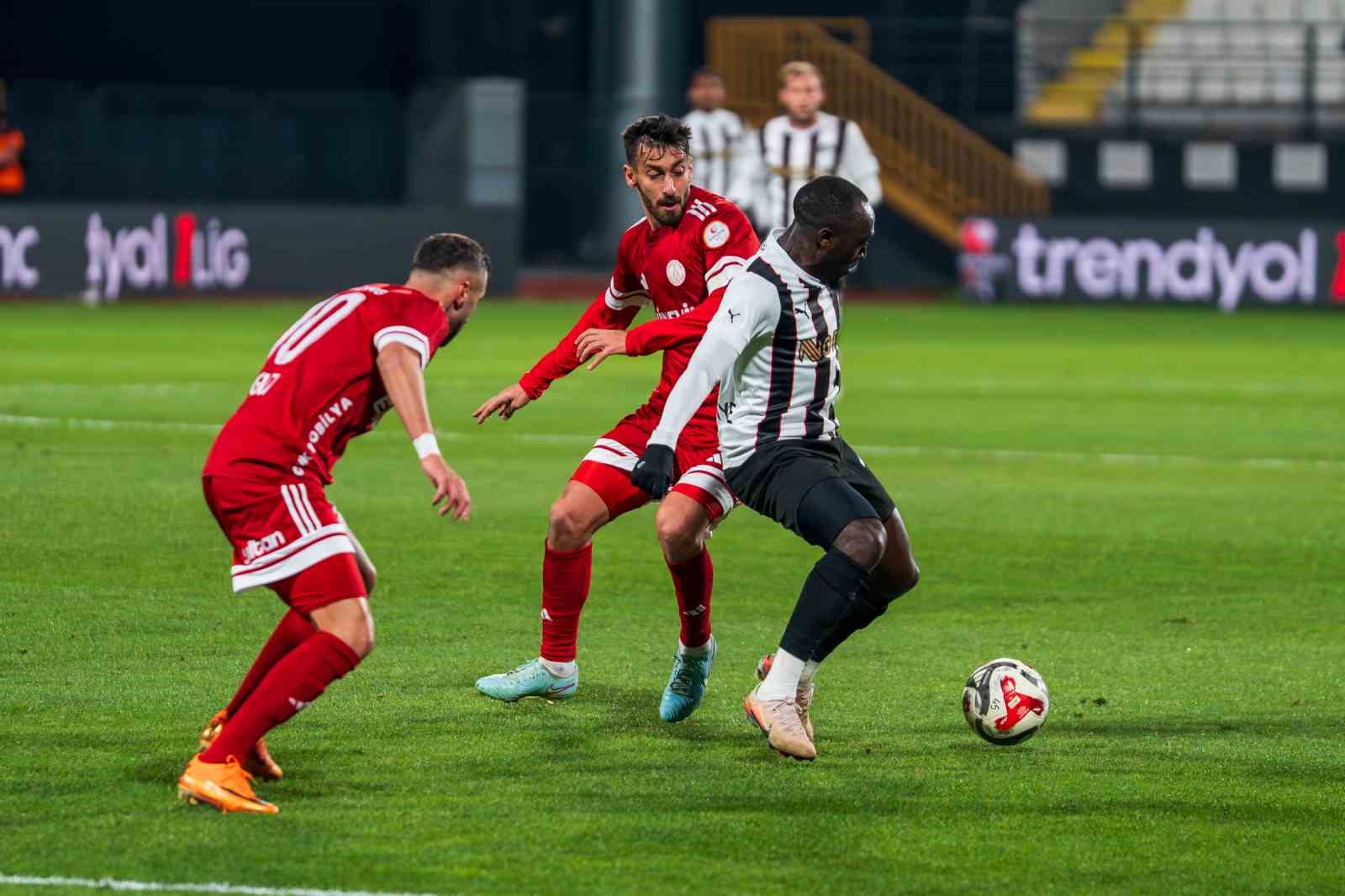 Trendyol 1. Lig: Manisa FK: 1 - Ümraniyespor: 0
