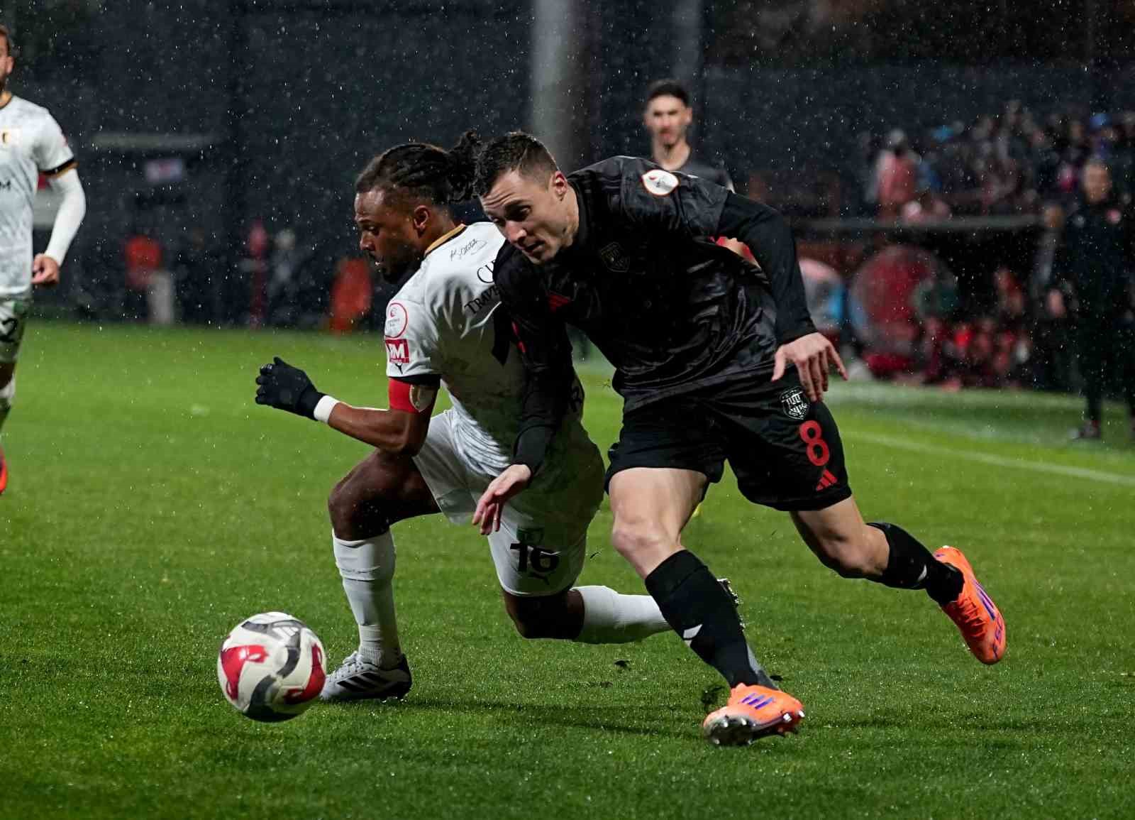 Trendyol 1. Lig: Pendikspor: 0 - Bodrum FK: 0
Trendyol 1. Lig: Pendikspor: 0 - Bodrum FK: 0