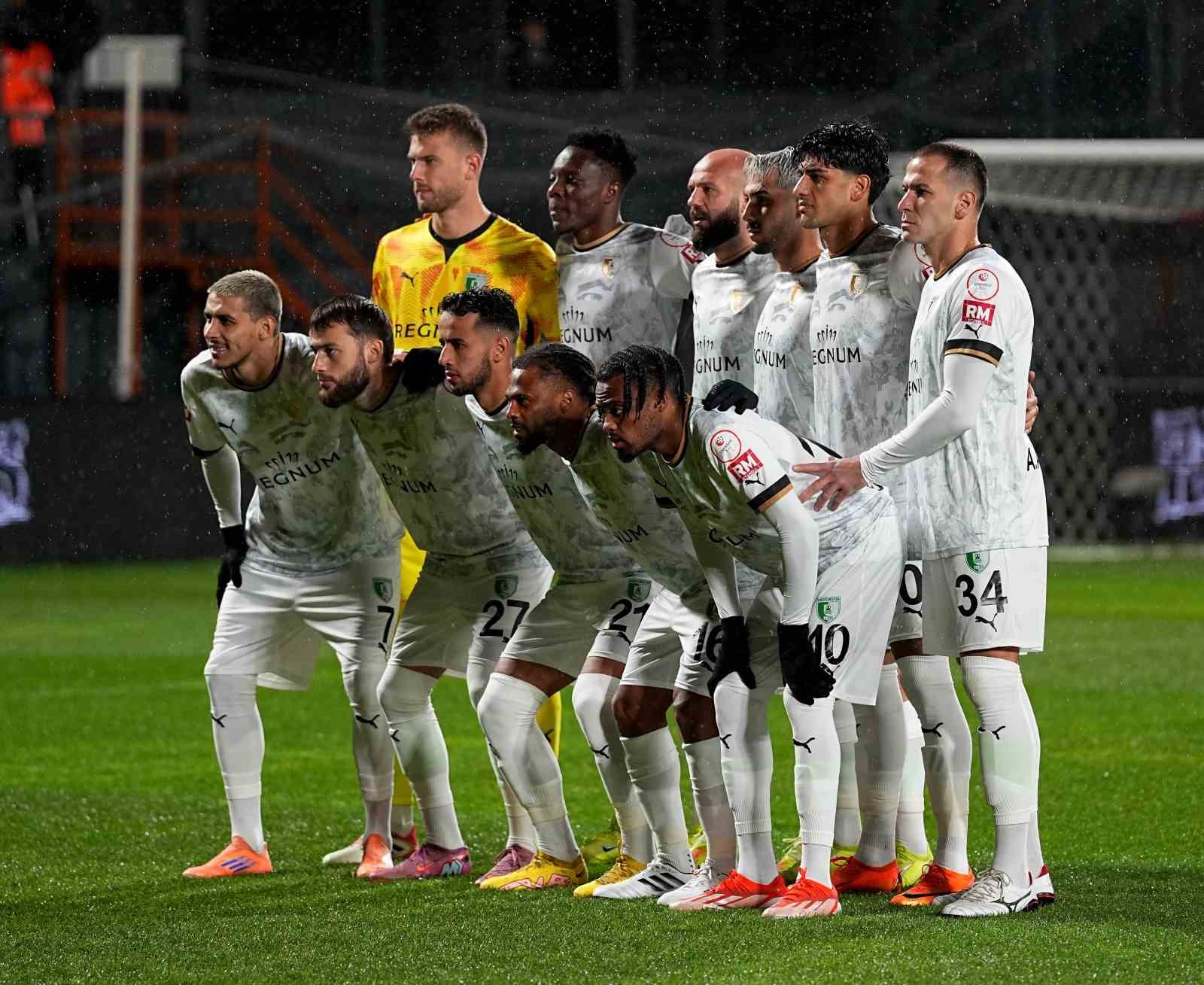 Trendyol 1. Lig: Pendikspor: 0 - Bodrum FK: 0
Trendyol 1. Lig: Pendikspor: 0 - Bodrum FK: 0