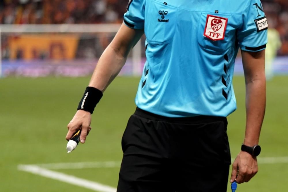 Türkiye Kupası’nda yarın oynanacak maçların hakemleri açıklandı
Türkiye Kupası’nda yarın oynanacak maçların hakemleri açıklandı