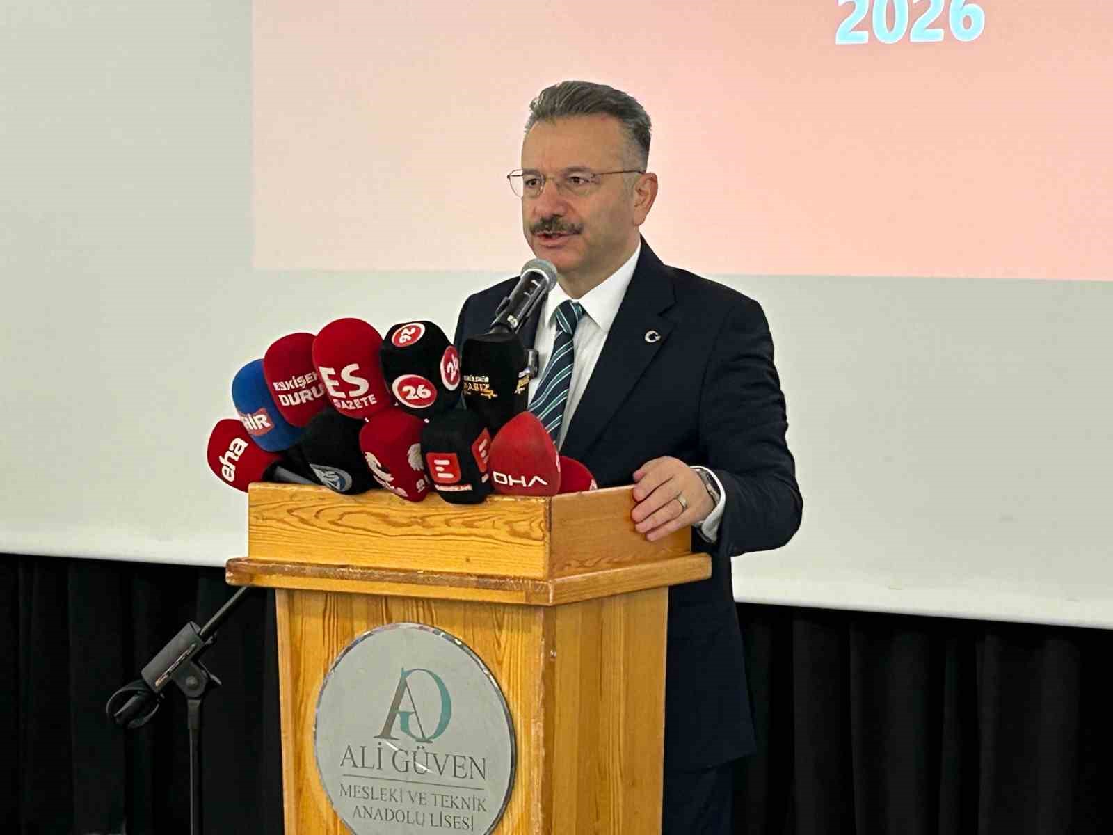 Vali Aksoy, basın mensuplarıyla vedalaştı
