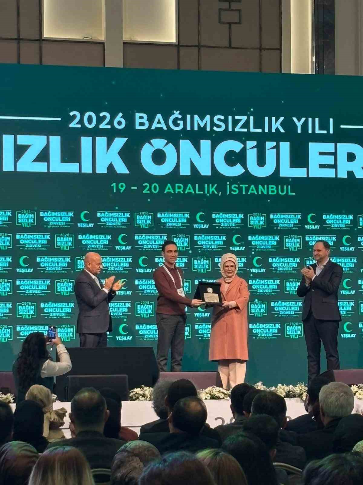 Yeşilay Erzurum Şubesi’ne anlamlı ödül
