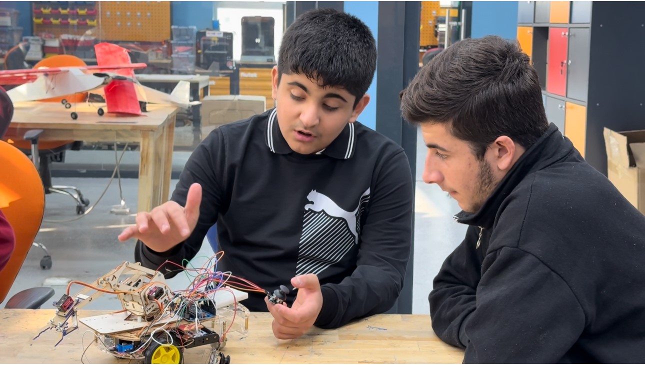 Yüksekova’da ilk robotik takımı ’Bezoar’ İstanbul yolcusu
