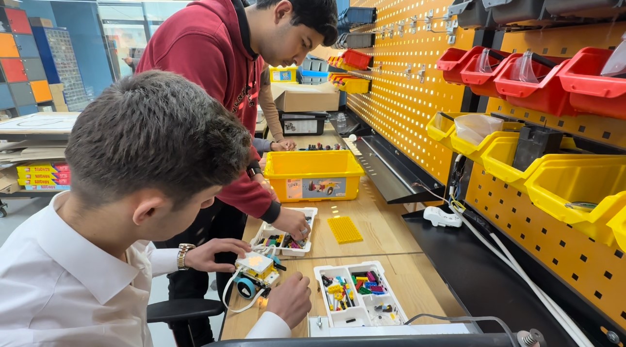 Yüksekova’da ilk robotik takımı ’Bezoar’ İstanbul yolcusu
