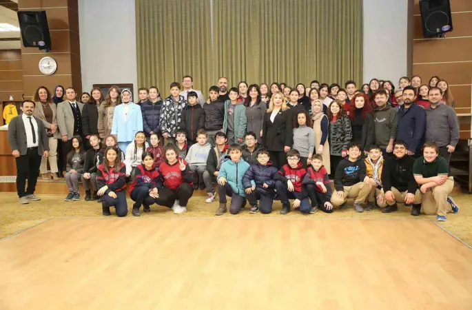 ‘Daha Sürdürülebilir Bir Gelecek İçin Küresel Sorun Odaklı STEAM Öğretimi’ projesi sona erdi