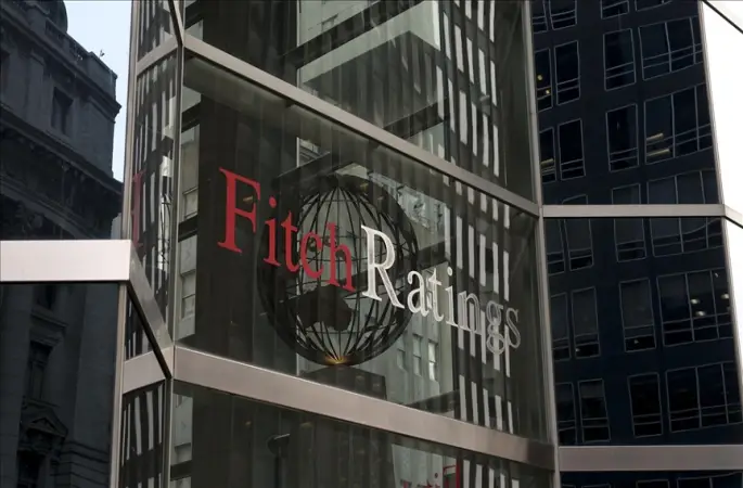Fitch, Ukrayna'nın kredi notunu yükseltti