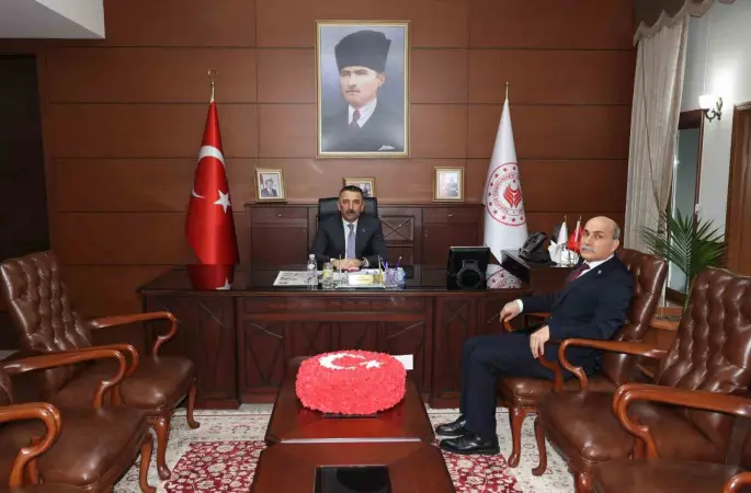 Vali Hacıbektaşoğlu, TTK Genel Müdürü Kiraz’ı kabul etti
